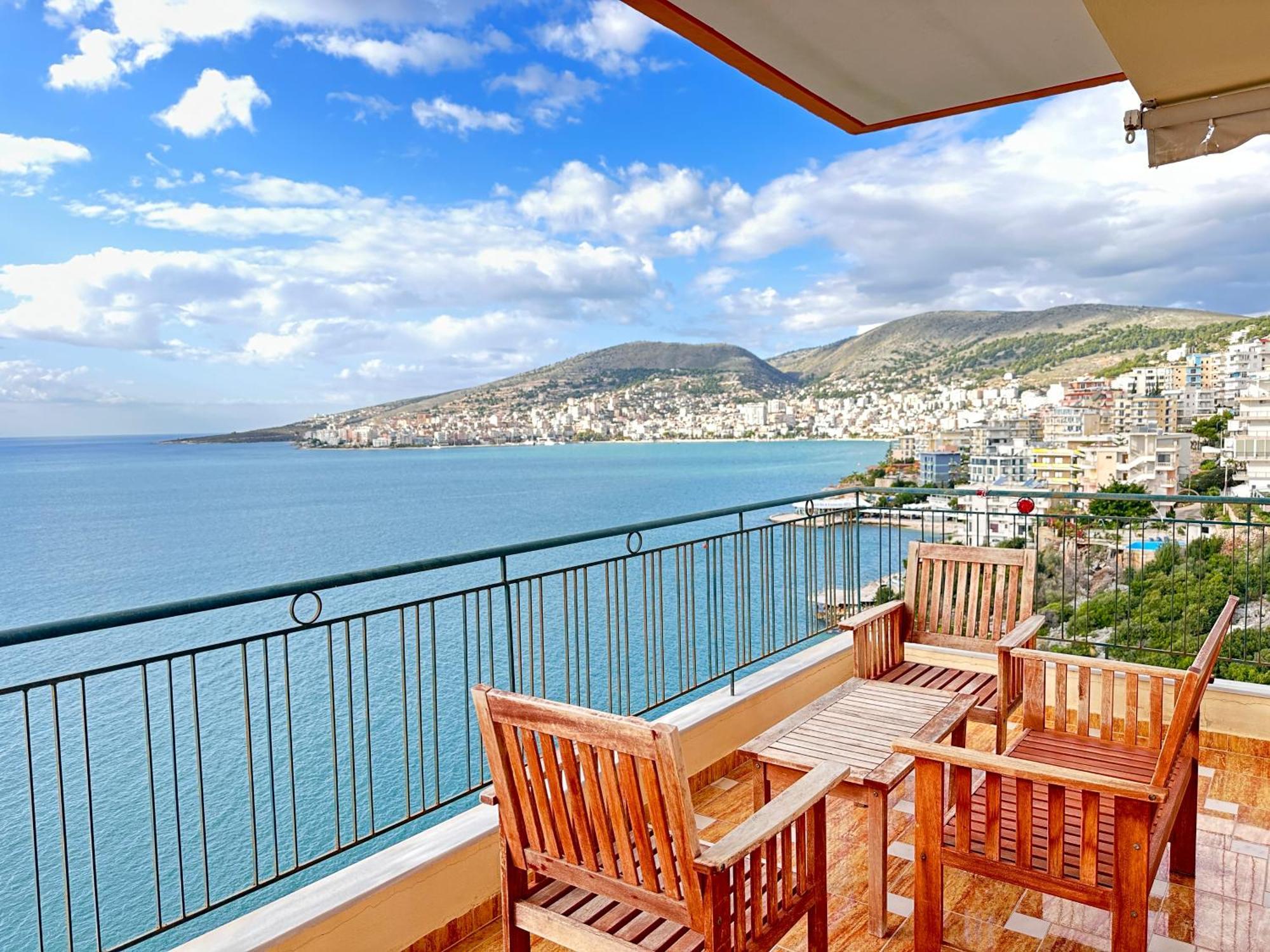 Design Sea View Apartment Sarandë エクステリア 写真