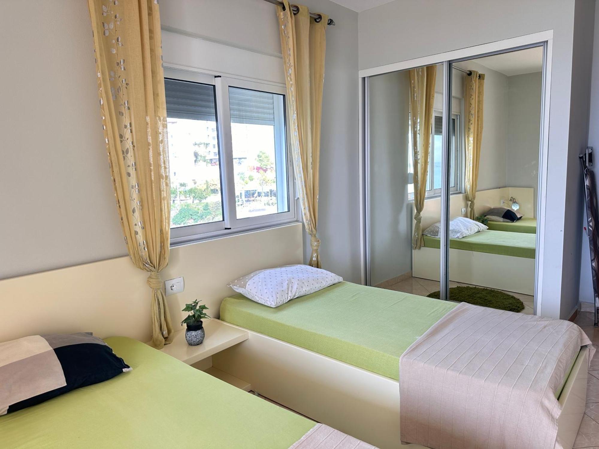 Design Sea View Apartment Sarandë エクステリア 写真