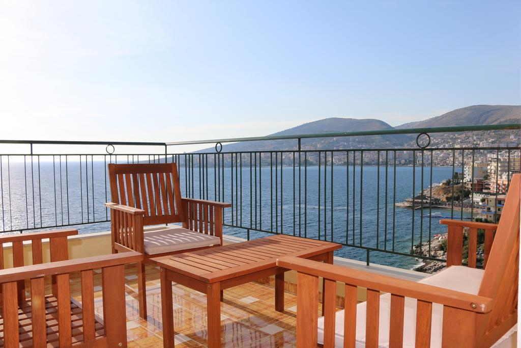 Design Sea View Apartment Sarandë エクステリア 写真